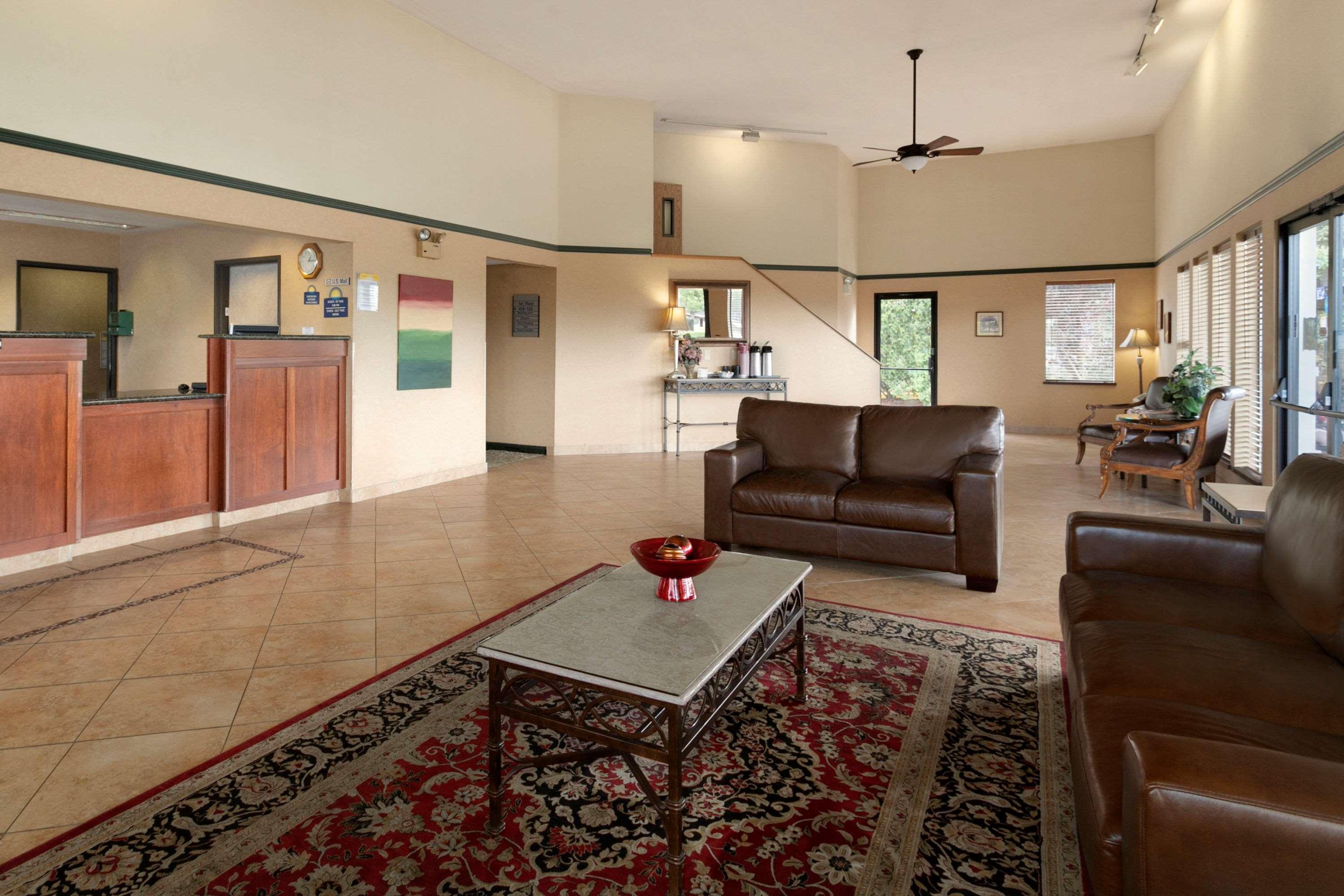 Colony Inn Kent Esterno foto
